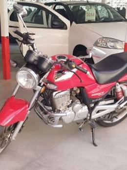 SUZUKI - GSR - 2015/2016 - Vermelha - R$ 11.900,00