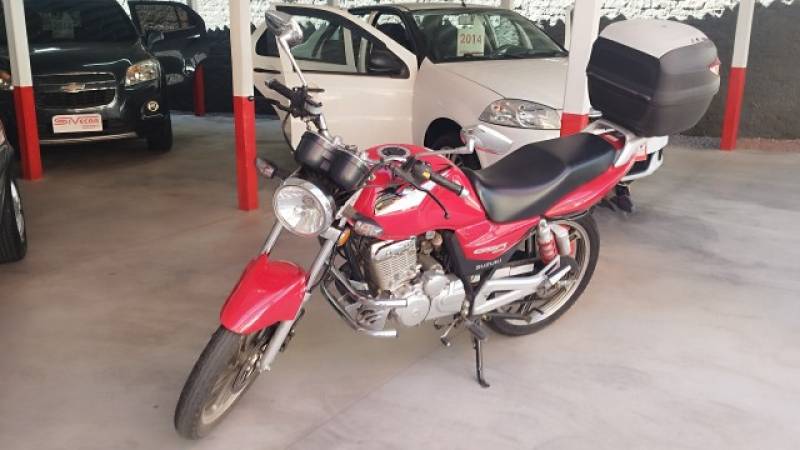 SUZUKI - GSR - 2015/2016 - Vermelha - R$ 11.900,00