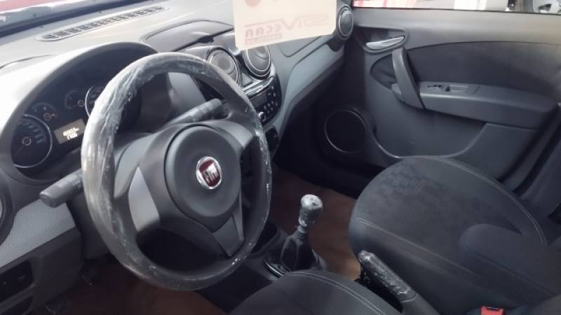 FIAT - PALIO - 2013/2013 - Vermelha - R$ 46.900,00