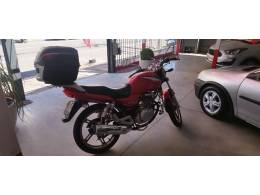 SUZUKI - GSR - 2015/2016 - Vermelha - R$ 11.900,00