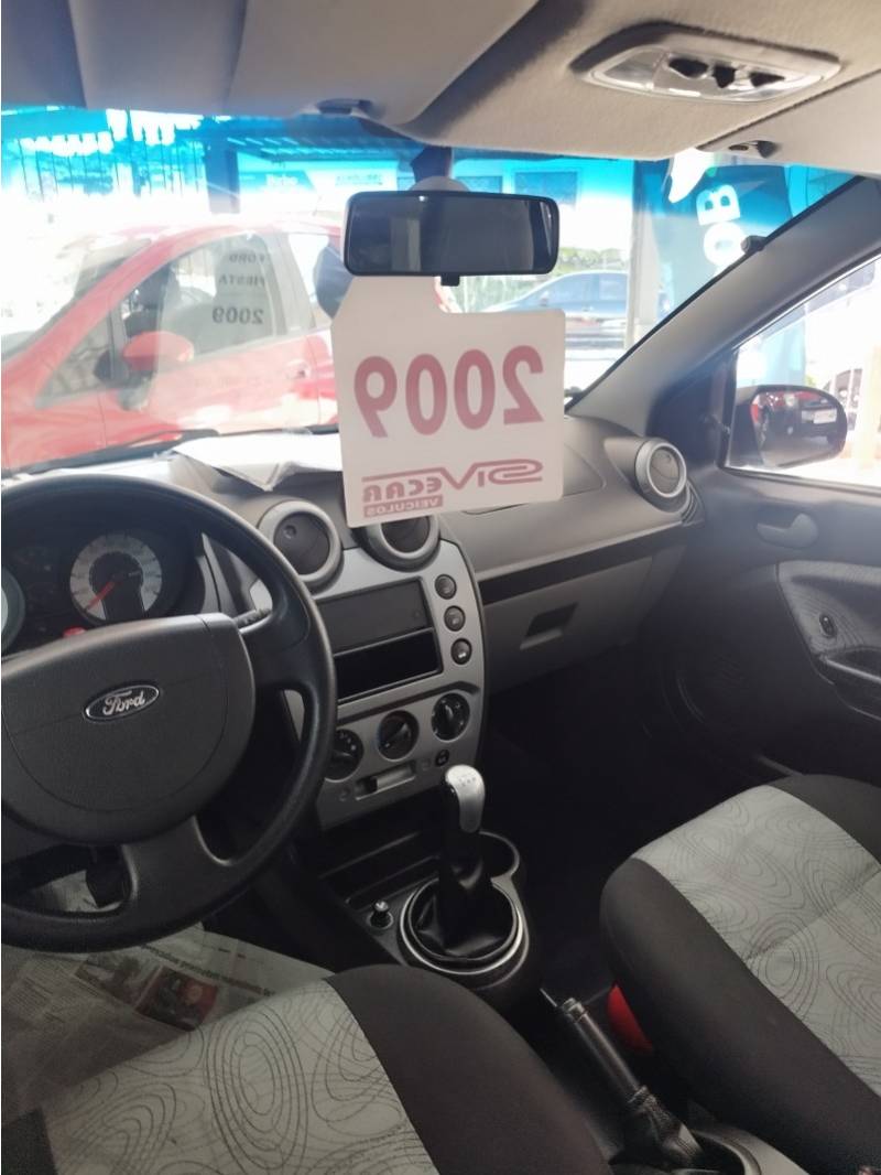FORD - FIESTA - 2009/2009 - Preta - R$ 28.900,00