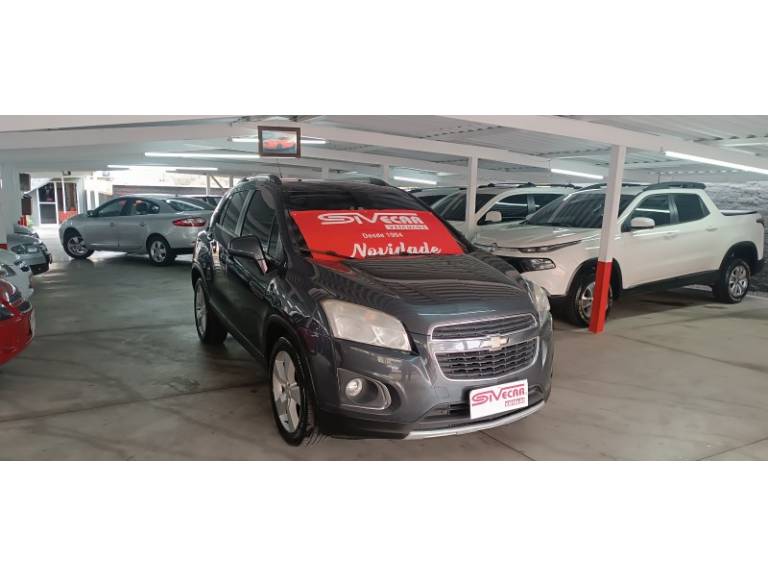CHEVROLET - TRACKER - 2014/2014 - Cinza - R$ 71.900,00